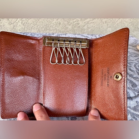 Louis Vuitton Canvas Monogram Key Holder - Picture 1 of 6